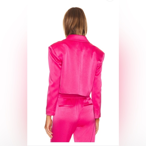 Alice + Olivia Shan Boxy Oversized Cropped Blazer in Candy. Size 4, $496 - Picture 5 of 9